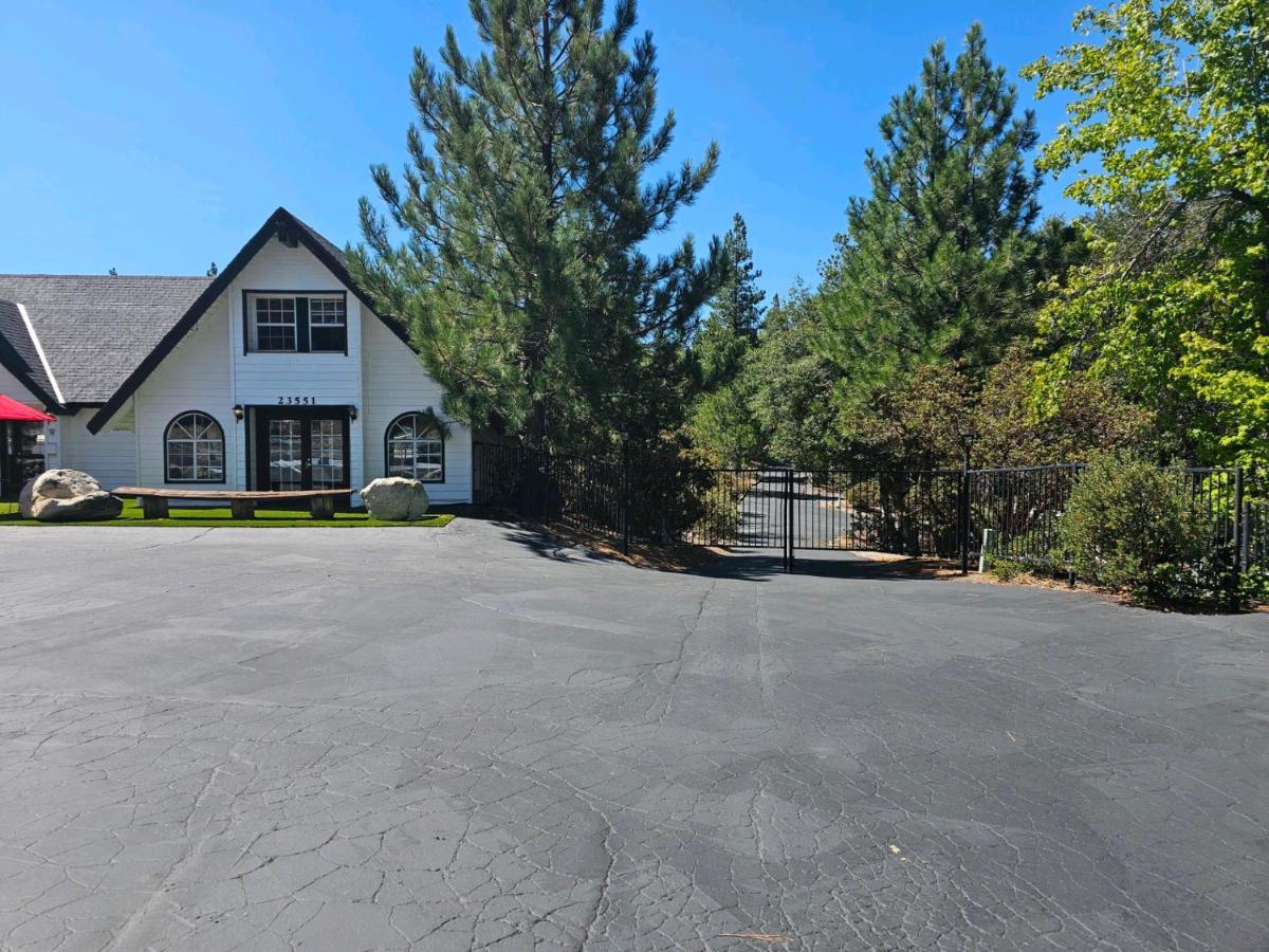 Alhatti Christian Resort Idyllwild Kültér fotó