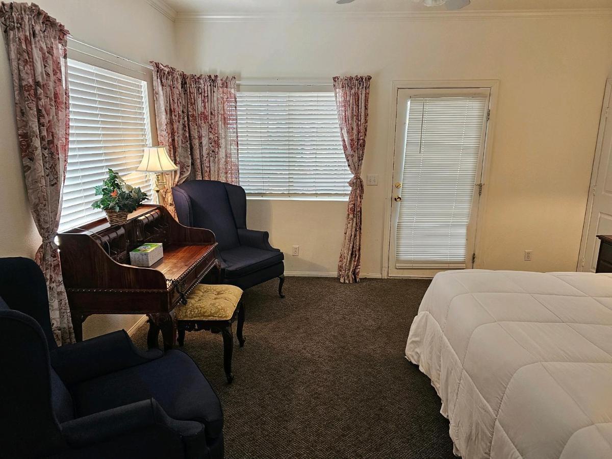 Alhatti Christian Resort Idyllwild Kültér fotó