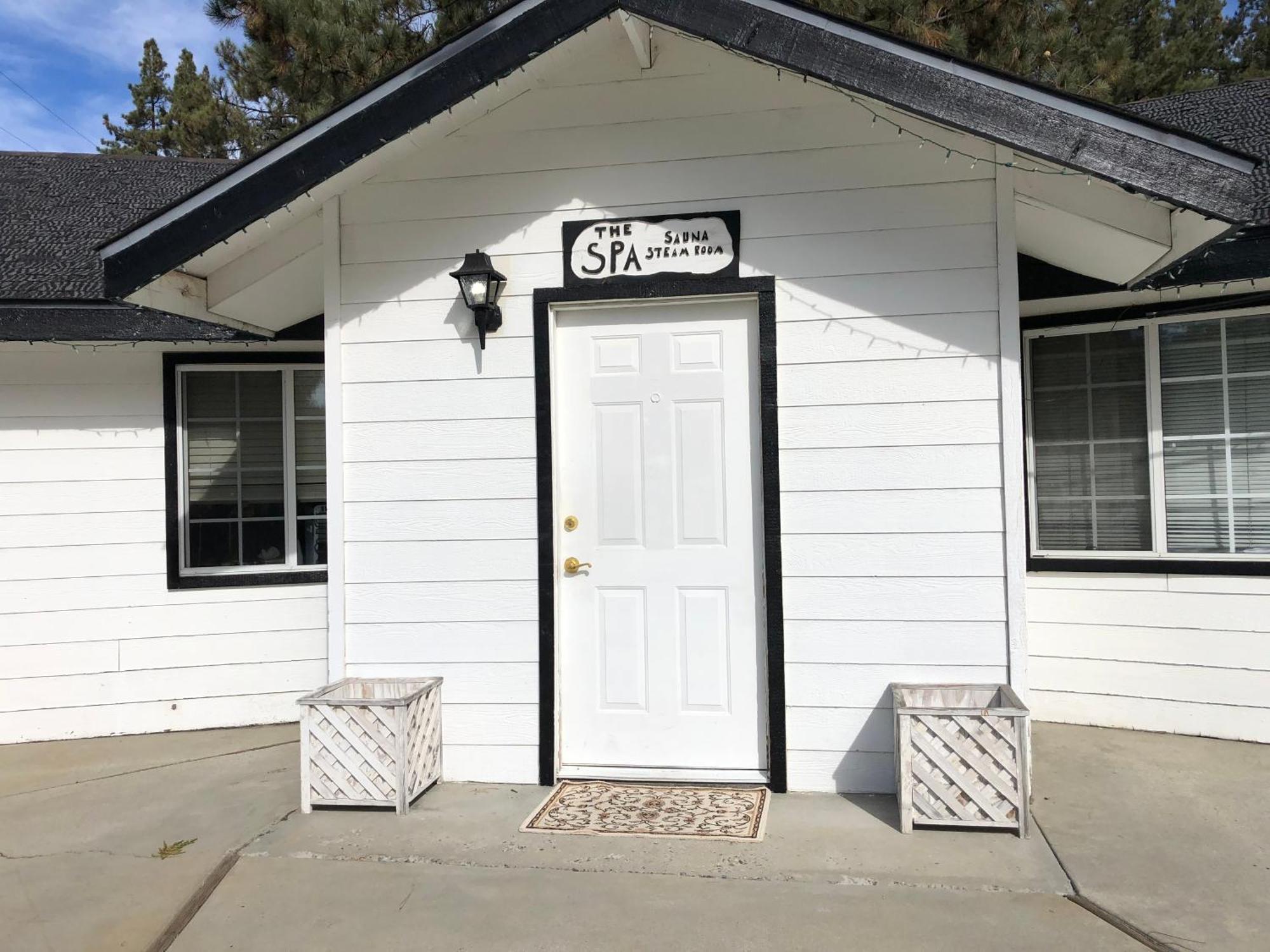 Alhatti Christian Resort Idyllwild Kültér fotó